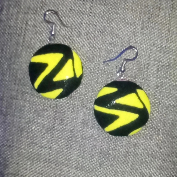 Fab Neon Black Fashion Handmade Fabric Earrings - Picture 2 of 2